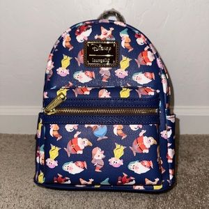 L Loungefly Disney Snow White and the Seven Dwarfs Allover Print Mini Backpack